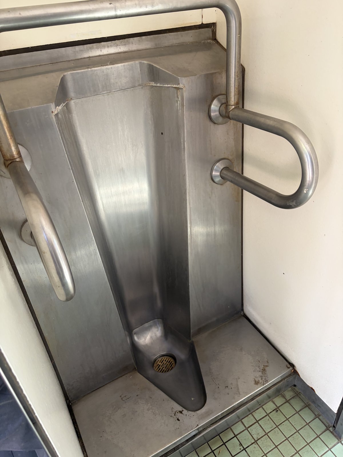 男性用小便器(手すり付き)